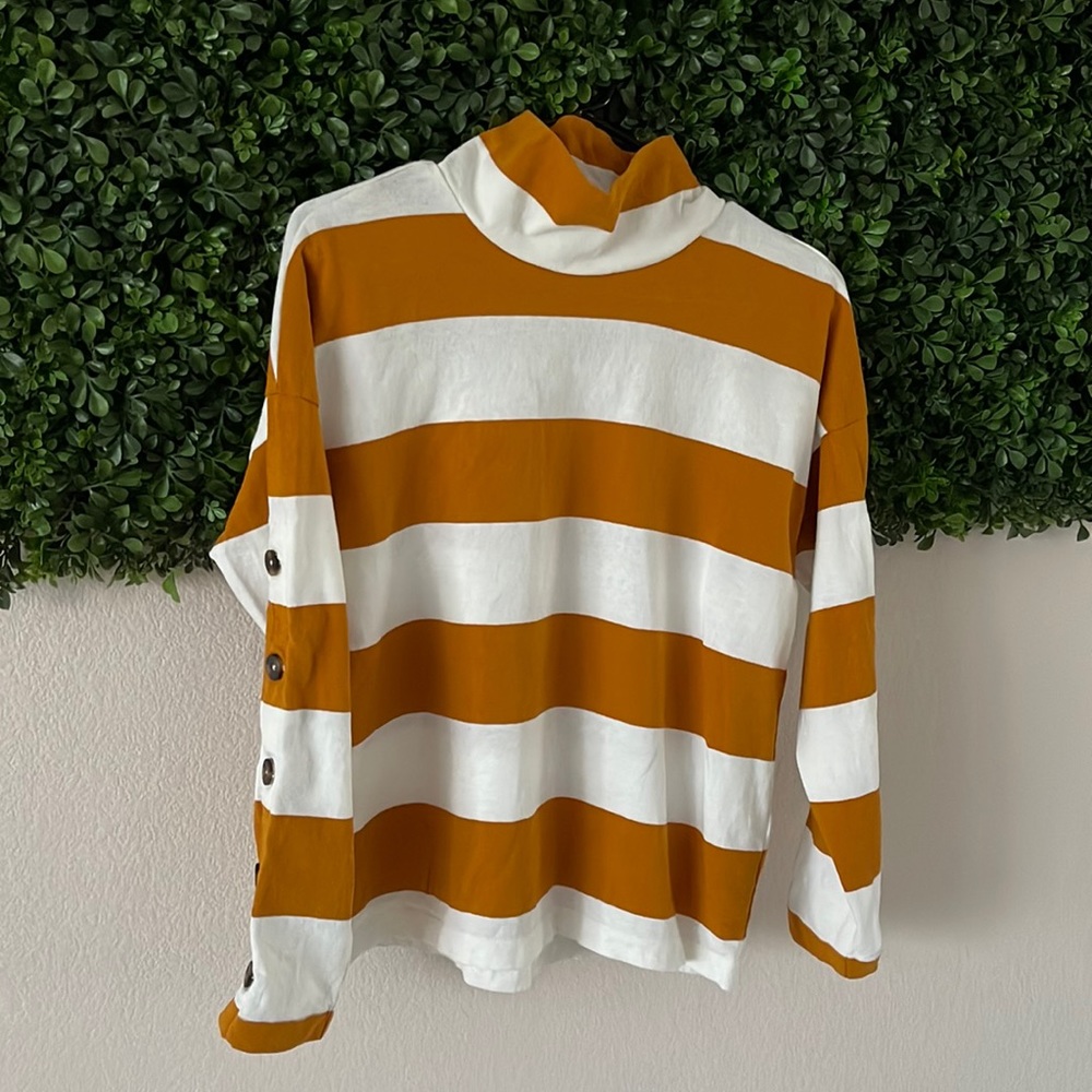 White and orange Madewell XS long sleeve blouse. Worn two times.